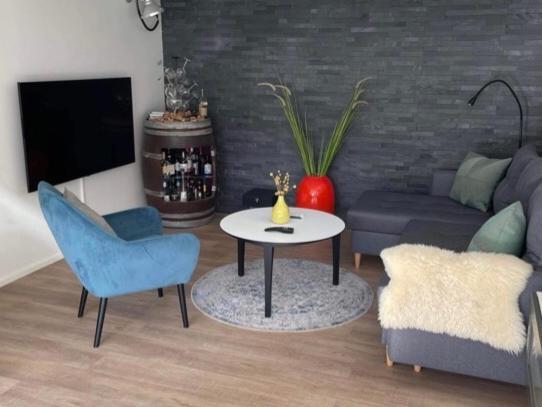 Nyistandsat Hojloftet Kaelderlejlighed Pa 70 M2 I Viborg Centrum, Med Plads Til 4 Personer Екстериор снимка
